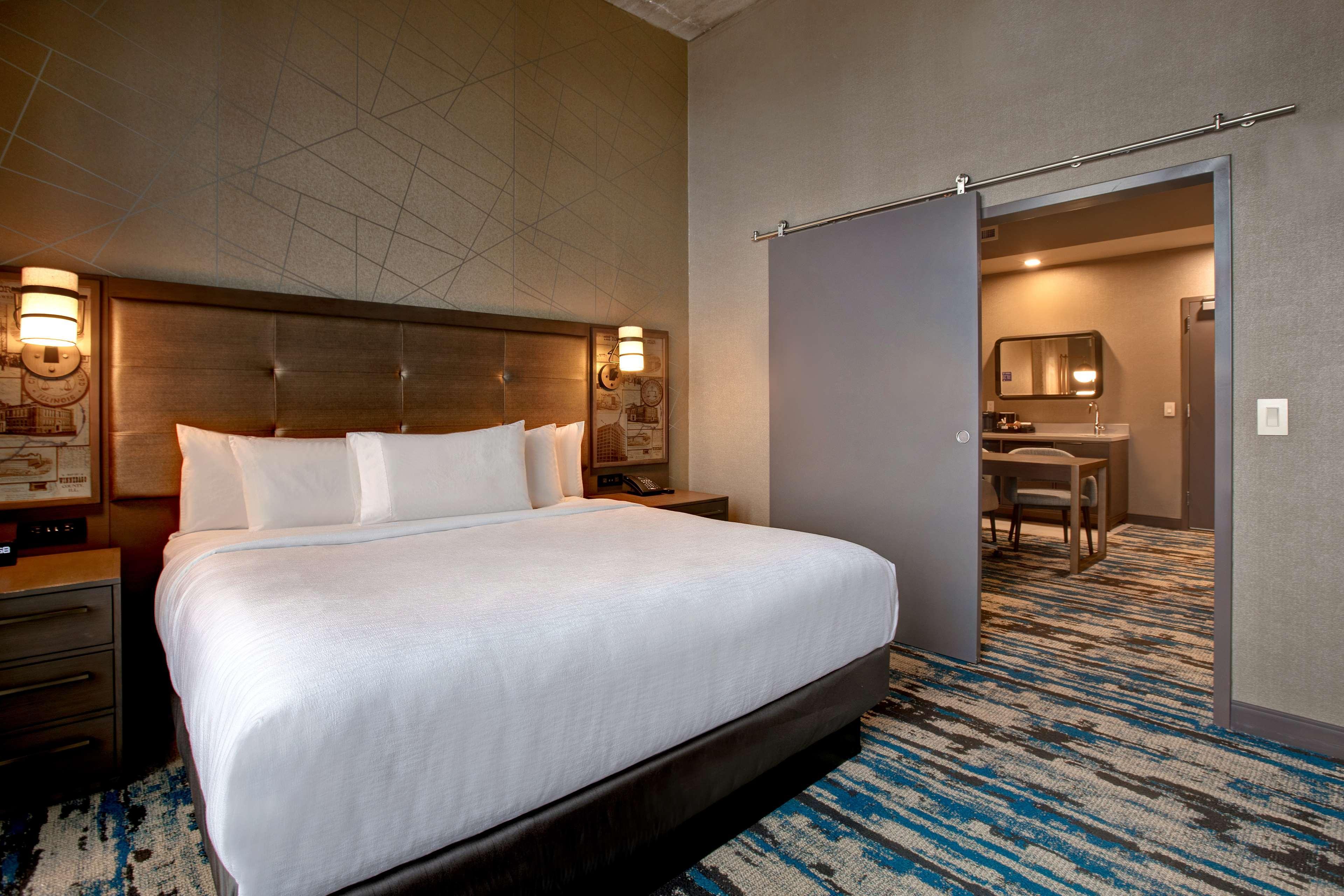Embassy By Hilton Riverfront Rockford