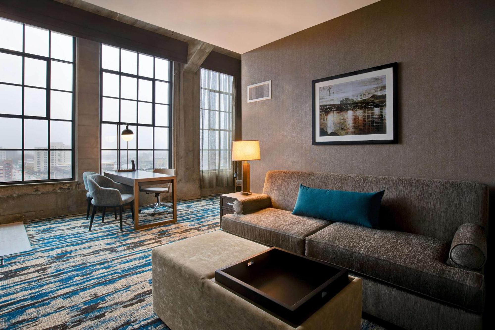 Embassy By Hilton Riverfront